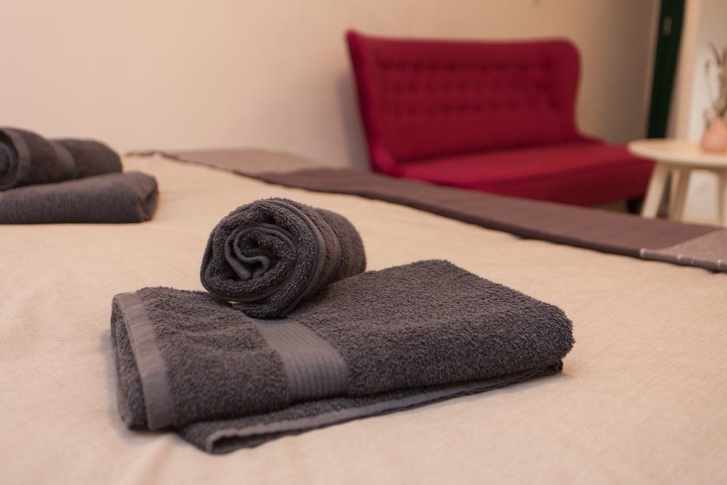Apartments And Rooms Hey Ровин Екстериор снимка